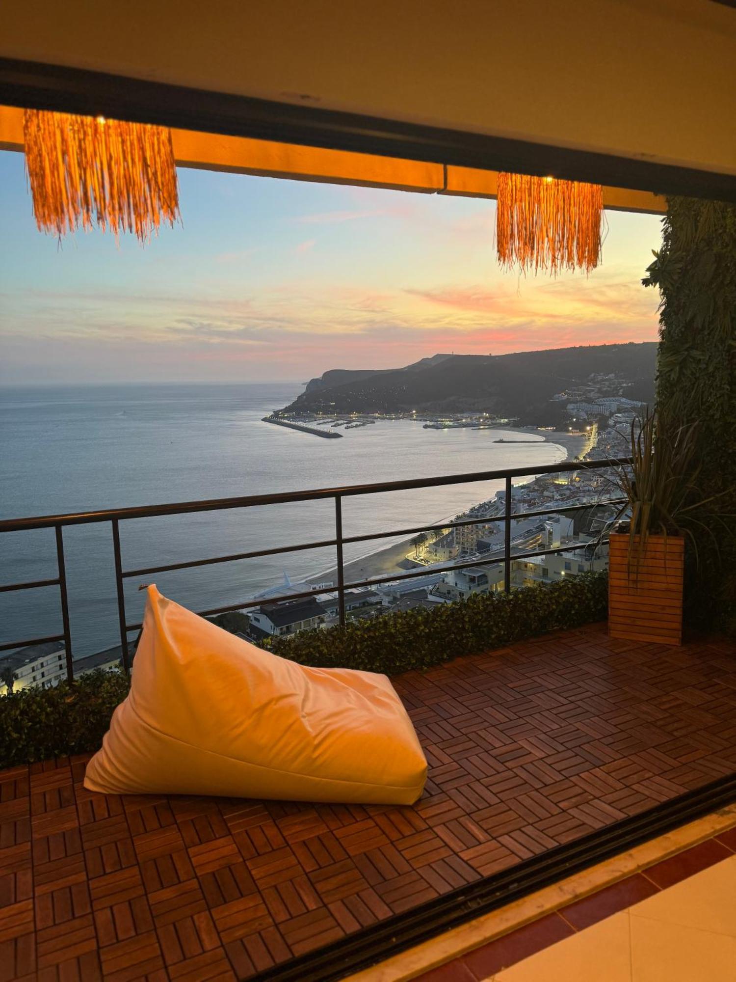 Ferienwohnung Penthouse Ocean View Sesimbra - Parking @Center Exterior foto